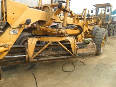 KOMATSU GD505A-2 GRADER
