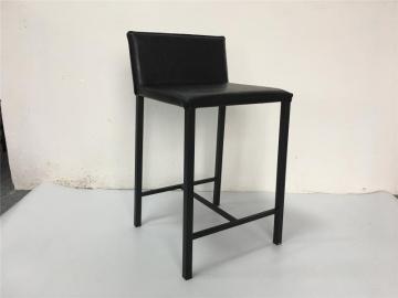 Black PU dining chair for leisure use
