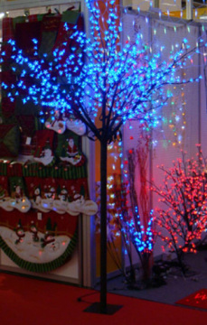 250cm 600l blue led tree light