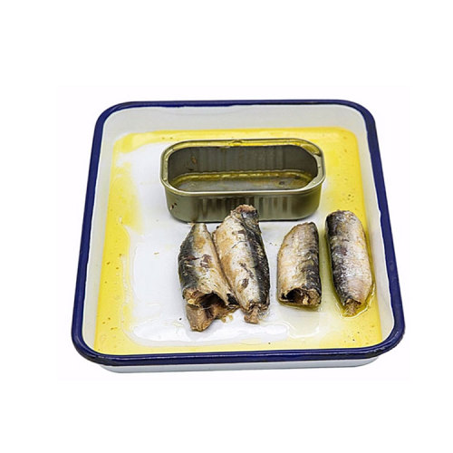 Poisson en conserve de qualité Sardine en conserve dans l&#39;huile végétale