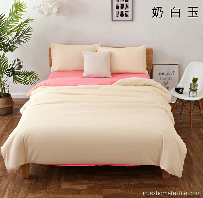 Polyester Brushed 4 Piece Sprei Warna Solid