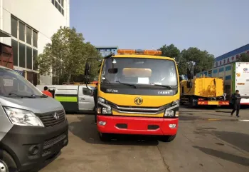 Dongfeng Reliable Sewage Suction Truck for Efficient Waste Removal