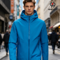 Chaqueta ligera con capucha para hombre