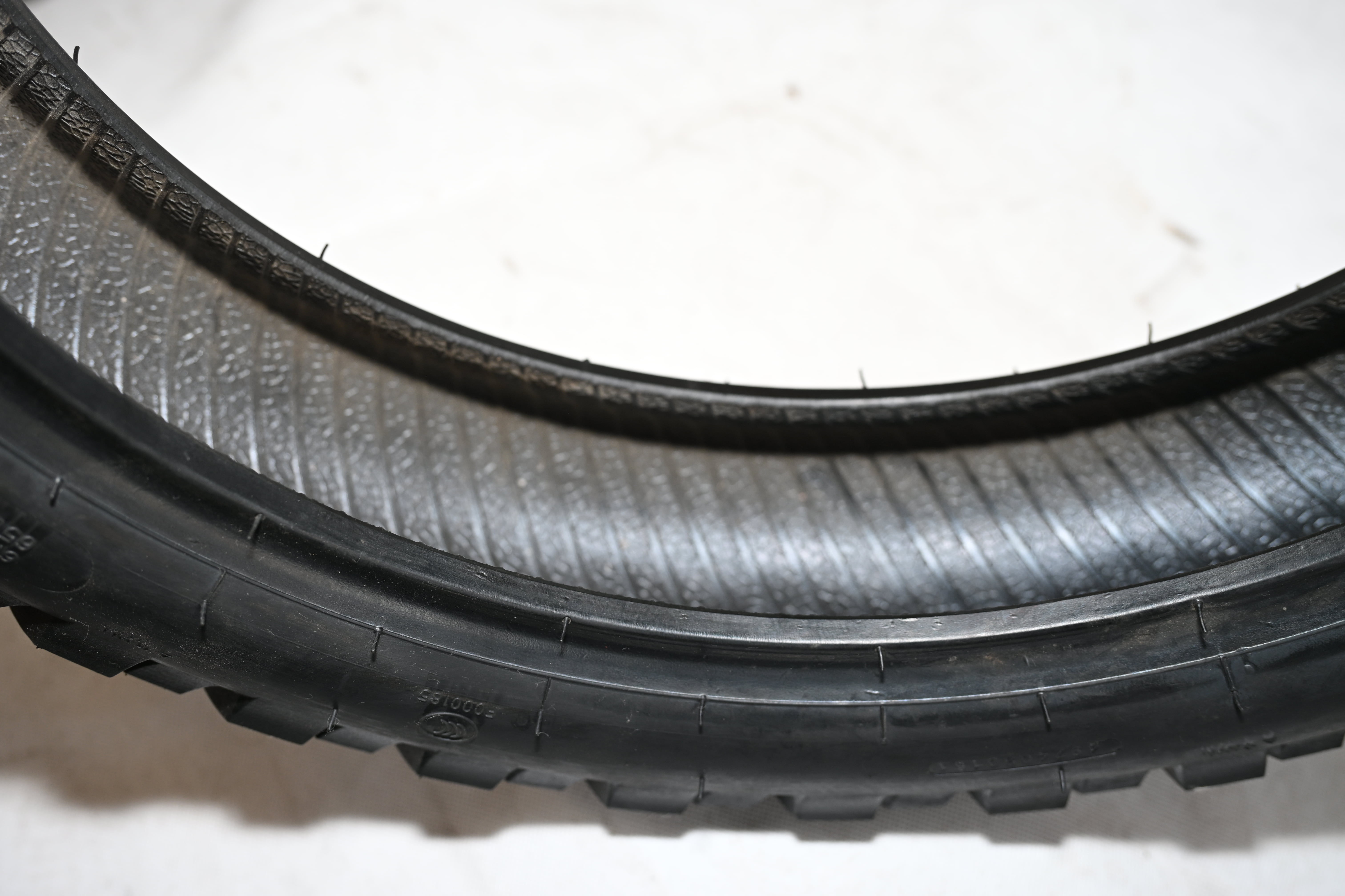 Electric tricycle tire