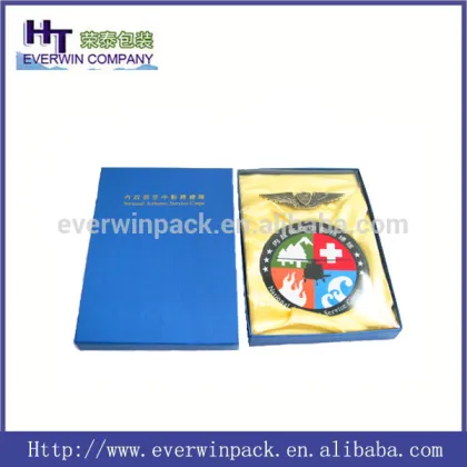 custom top hot sale flocking plastic badge case