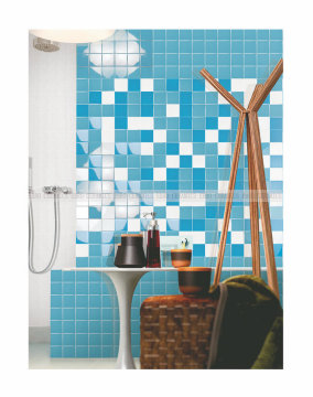 piastrella in ceramica blu lucida di piccole dimensioni