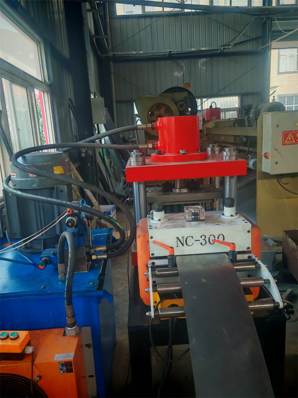 Precision Hydraulic Connector Equipment