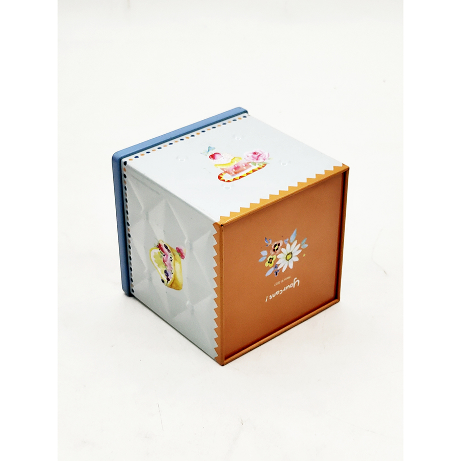 Caja de hierro rectangular de hojas estampadas