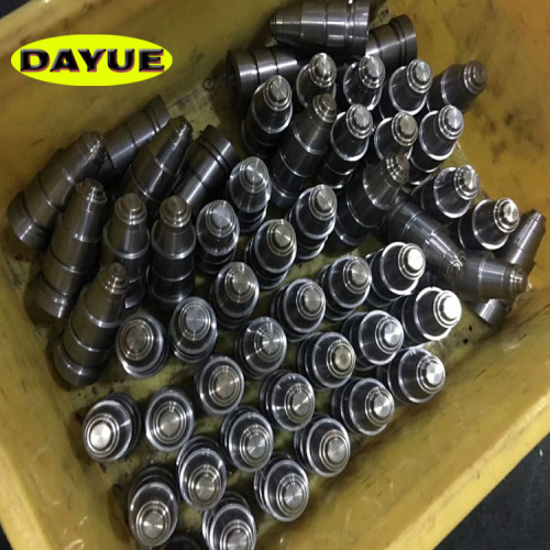 DAYUE Factory is Processing Heat-treated Core Pin