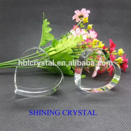 Romantic shining heart crystal wedding gifts for guests