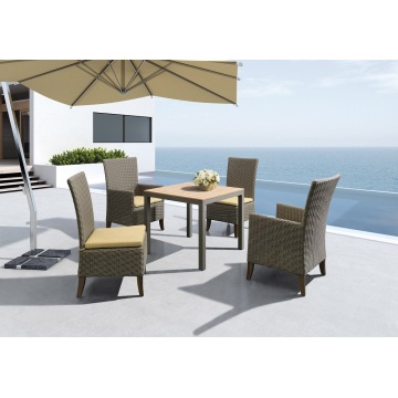 Vendite Hot Tradiziunali Wicker Moviti à outdooratu Wicker Set