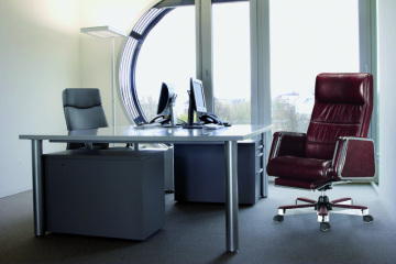 Best selling executive chair with footrest