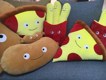 Plush cushion pizza fries hot dog cushion/pillow