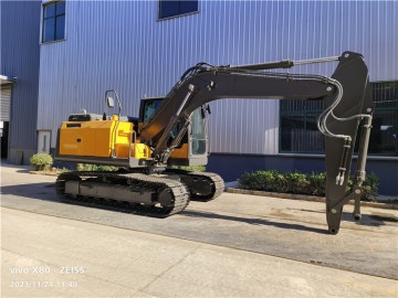 Escavatore cingolato da 0,6 m3 110 kW 16 tonnellate