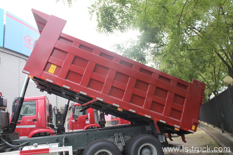 Sinotruk Howo Dump Truck Left/Right Drive