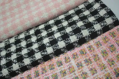 Wholesale Quantity Woolen Sofa Tweed Coat Fabric for Women's Clothing