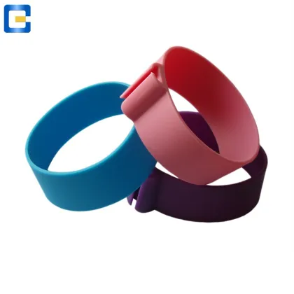 Custom insulated silicone rubber sleeve for hydro flask