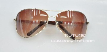 Metal Aviators Sunglasses with Faux Rhinestone