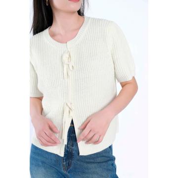 Sweater loncatan leher kru