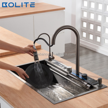 Lavello da cucina multifunzionale di lusso inossidabile a doppio lavandino moderno "Tuttavia, questo è un titolo piuttosto lungo e ripetitivo. Un titolo più conciso ed efficace basato sulla frase data potrebbe essere:" moderno kitc in acciaio in