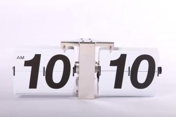Decorative Black Great Wall Flip Clock
