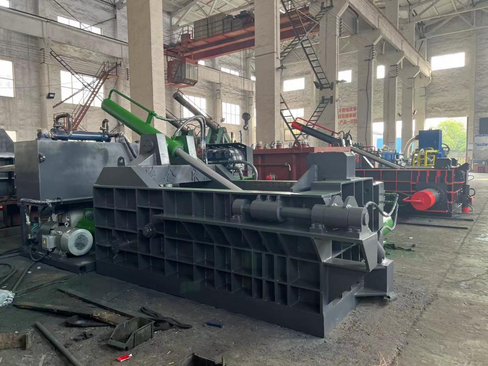 Metal Leftover Steel Parting Scraped Car Baling Machine