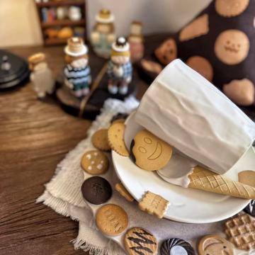 Creative French Cookie-Shaped Dinnerware for Artistic Dining