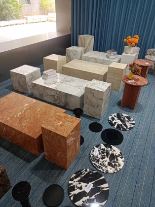 Bulgari Calacatta Violet Round Marble Tops with Marble Stools