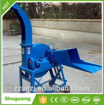 Stable working condition forage crusher for animal feed