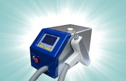 Portable Q Switched Nd Yag Laser Equipment For Tattoo Removal, Pigmentation Treatment