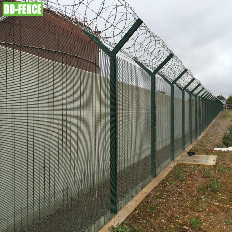anti climb fence panels.jpg