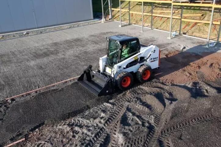 Bobcat Skid Steer Loader2