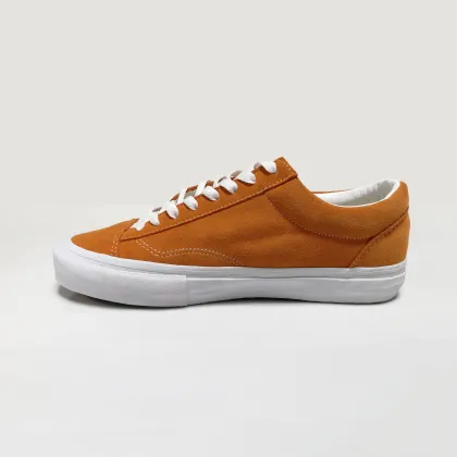 Wholesale Custom Men's Skateboarding Shoes in Suede