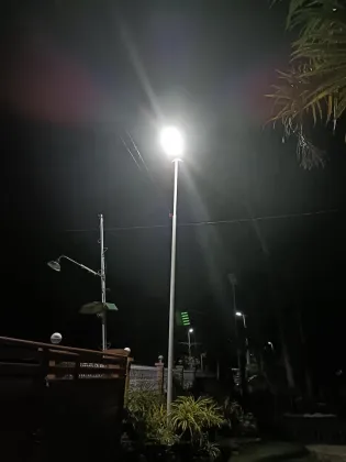 Eight Modules Waterproof IP65 High Power Solar Integrated Street Light