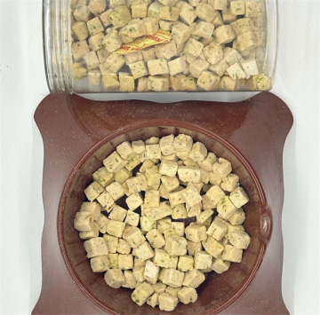 Freeze Dried Chicken Cubes Dog Treats Pet Food