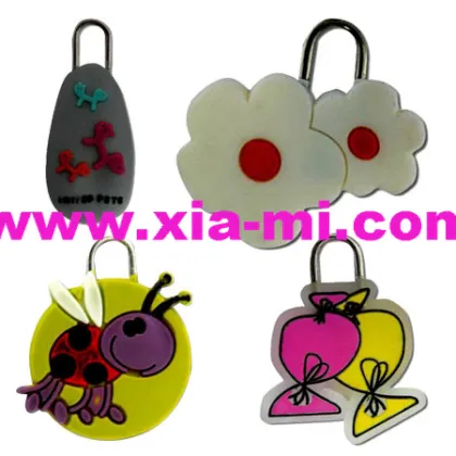 new trendy engraved special logo soft pvc ykk zipper puller