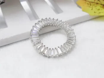 Circular buckles