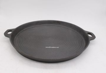 Pre-seasoned cast iron skillet