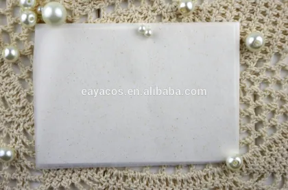 Facial blotting film with green tea fragrance