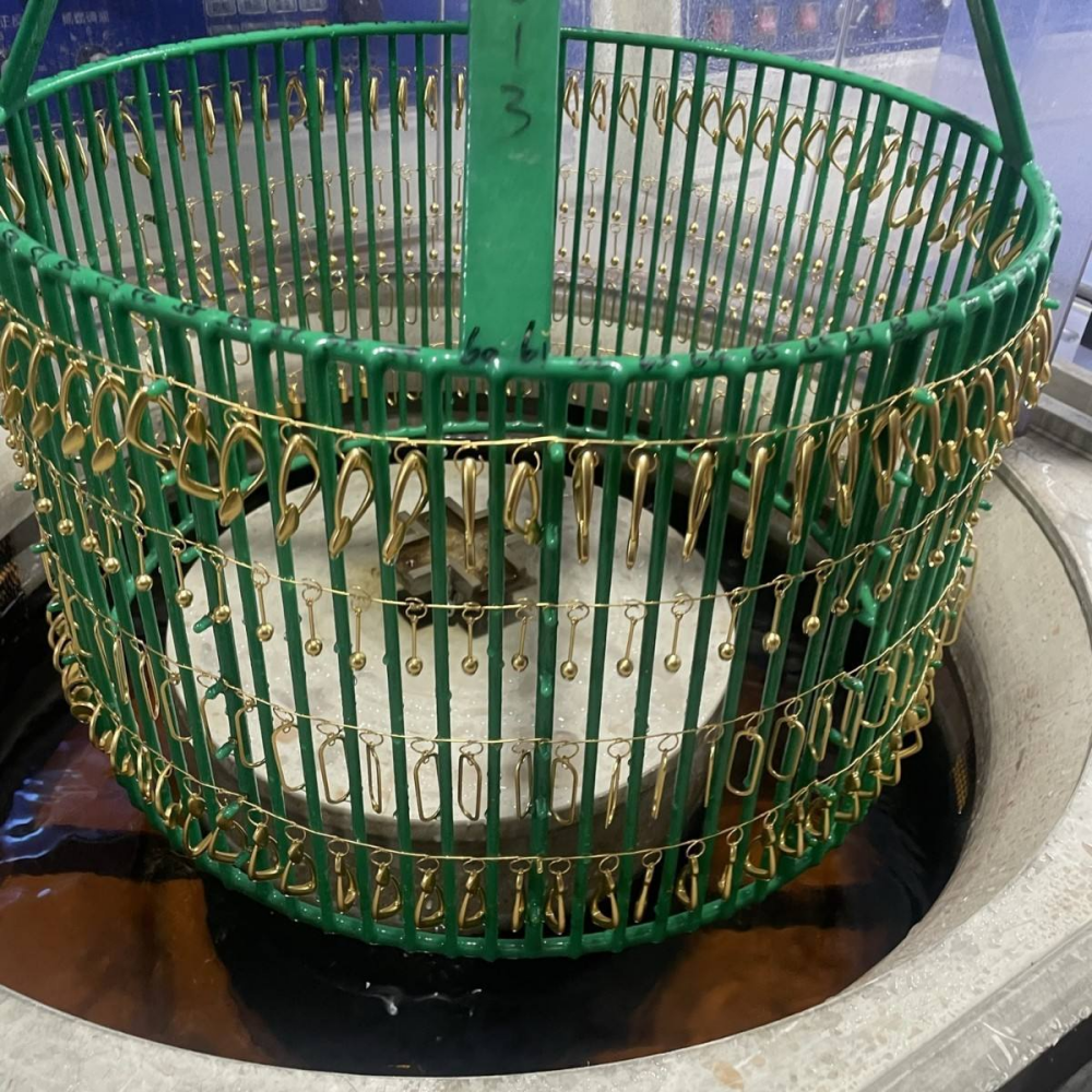 Electroplating racks / plating fixtures