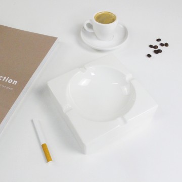 Modern Simple Ceramic Ashtray with Four Holders - White