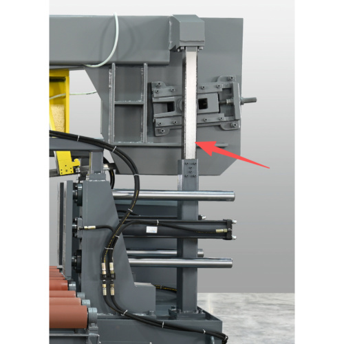 Sega a nastro a doppia colonna G15060S con doppia morsa