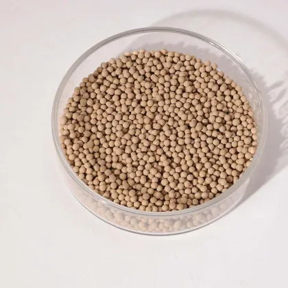 Super absorbent insulating glass desiccant