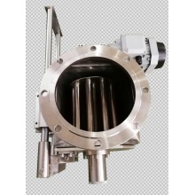 Rotating magnetic rod filter