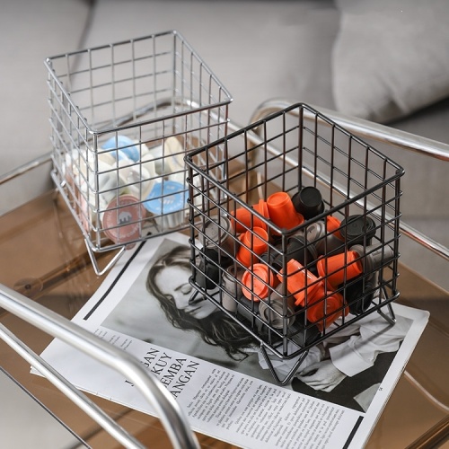 Wire mesh capsule storage basket