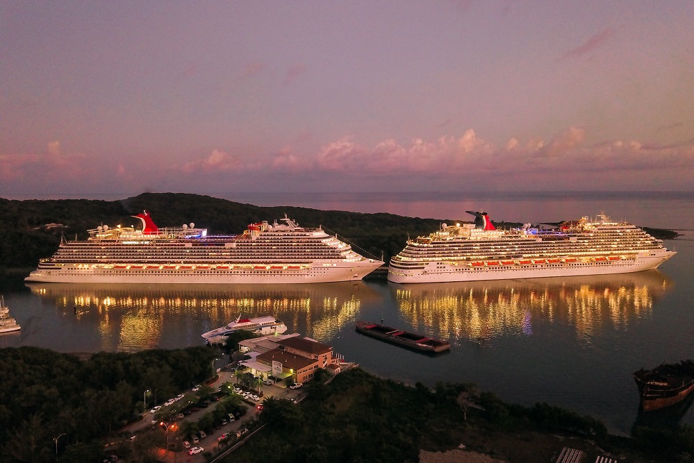 Equipo de instalación y reparación profesional para crucero