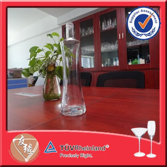 Round Clear Vodka Bottle Spirit Bottle 750 ML Luxury Glass Bottle for Vodka