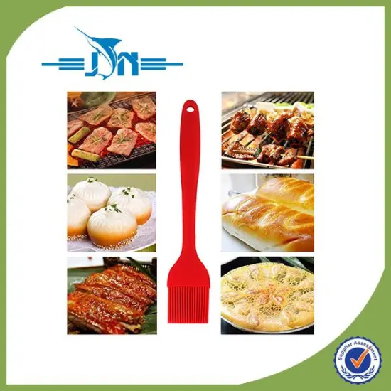 2016 hot sale grill cleaning brush with high quality