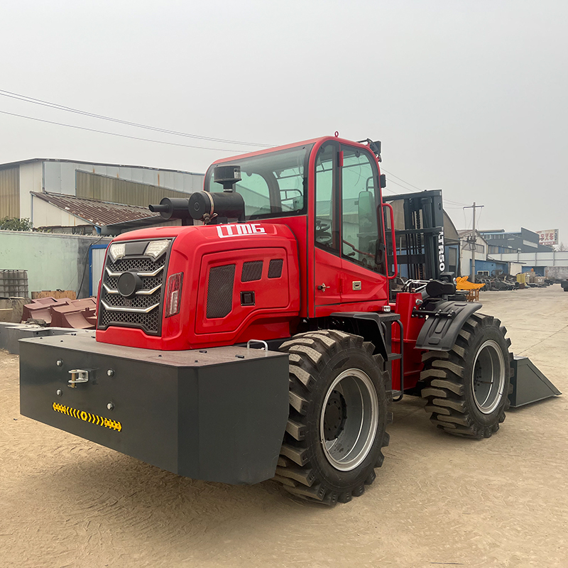 Chinese Brand New Off-Road Articulated 4WD 5 Ton All-Terrain Forklift Truck with 4500mm Lifting Height