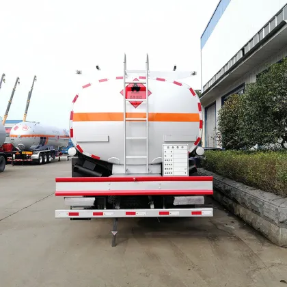 FAW Heavy Trucks 4X2 15000 Liters Refuelling Tank Truck/ Oil Tanker Truck
